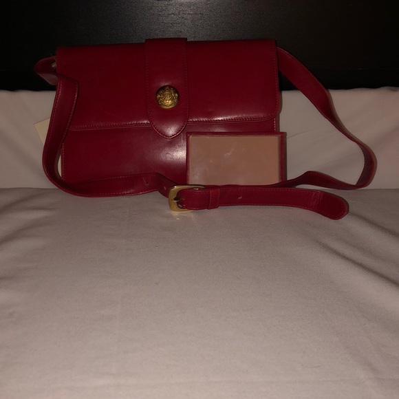 Handbag - Picture 2 of 4